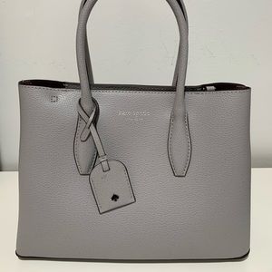 It’s a Kate spade bag.